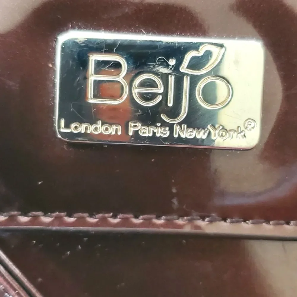 Beijo Patent Leather Wrislet